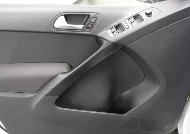 VOLKSWAGEN Tiguan 1.4 TSI BlueMotion Technology Trend & Fun