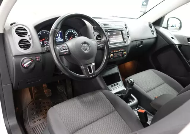 VOLKSWAGEN Tiguan 1.4 TSI BlueMotion Technology Trend & Fun
