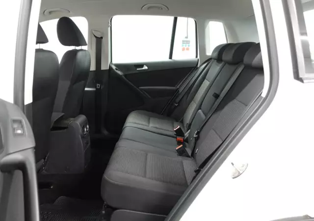 VOLKSWAGEN Tiguan 1.4 TSI BlueMotion Technology Trend & Fun