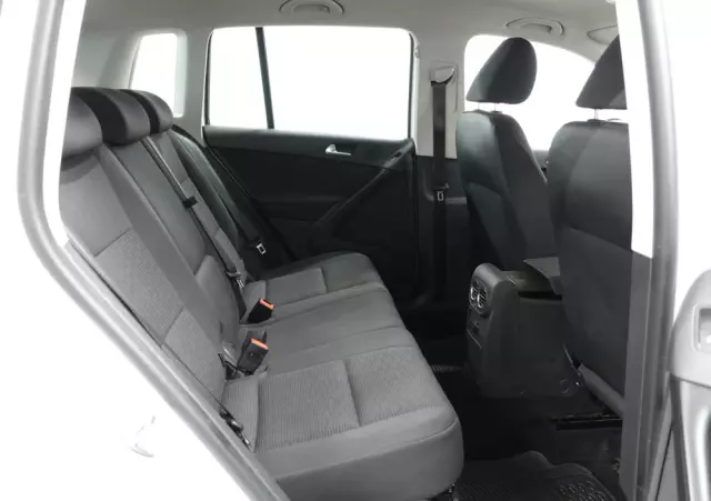 VOLKSWAGEN Tiguan 1.4 TSI BlueMotion Technology Trend & Fun