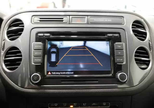 VOLKSWAGEN Tiguan 1.4 TSI BlueMotion Technology Trend & Fun