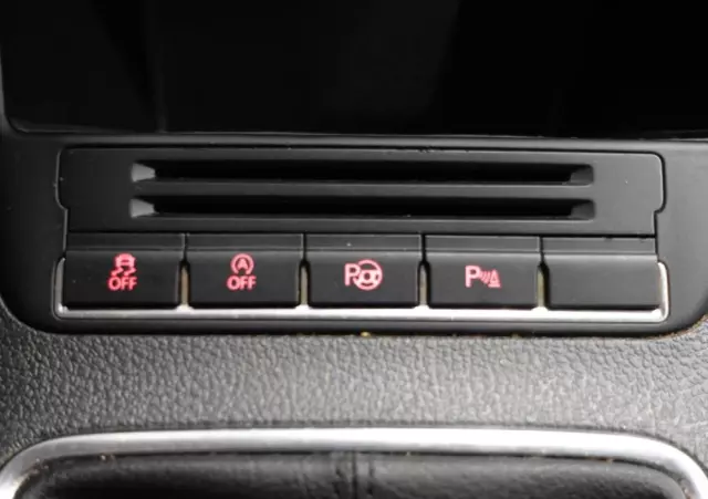 VOLKSWAGEN Tiguan 1.4 TSI BlueMotion Technology Trend & Fun