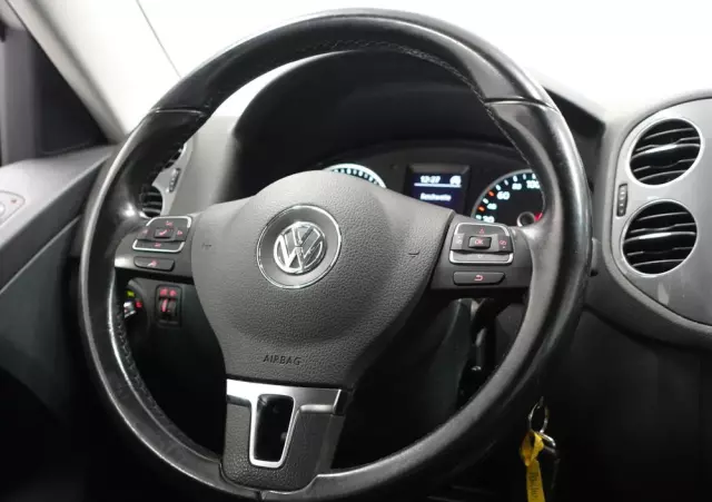 VOLKSWAGEN Tiguan 1.4 TSI BlueMotion Technology Trend & Fun