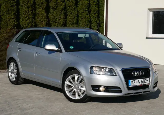 AUDI A3 Sportback 2.0 TDI DPF Attraction
