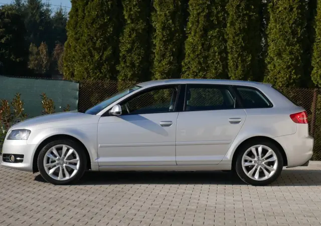 AUDI A3 Sportback 2.0 TDI DPF Attraction
