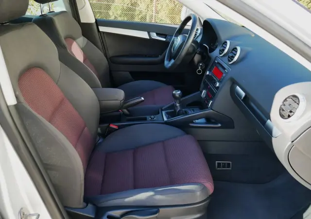 AUDI A3 Sportback 2.0 TDI DPF Attraction