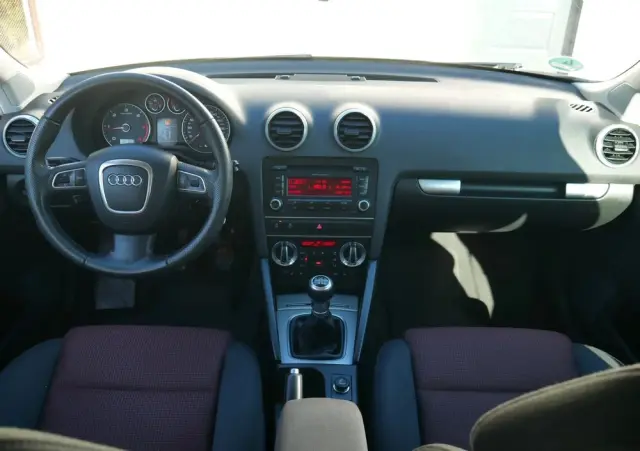 AUDI A3 Sportback 2.0 TDI DPF Attraction