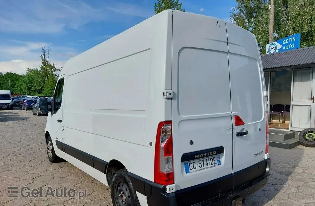 RENAULT Master 