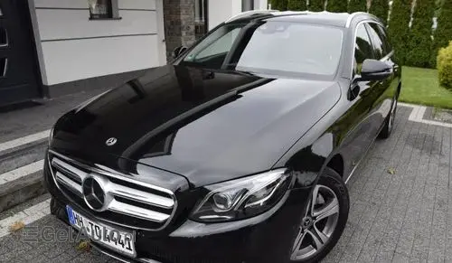 MERCEDES-BENZ Klasa E 