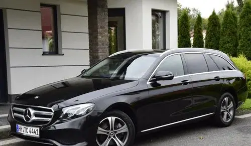 MERCEDES-BENZ Klasa E 