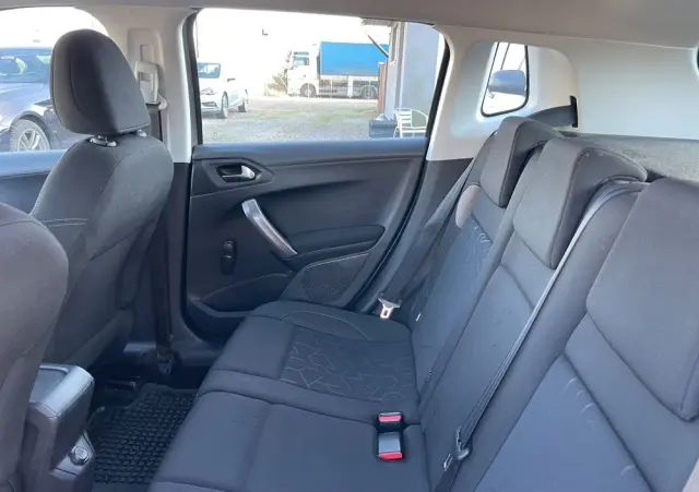 PEUGEOT 2008 E-HDi FAP 92 STOP & START Active