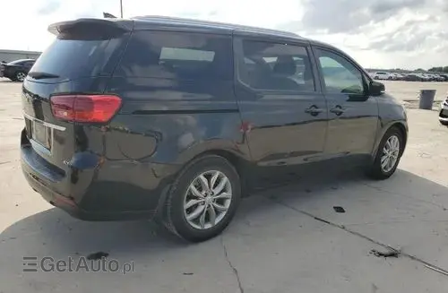 KIA Sedona 