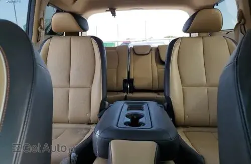 KIA Sedona 