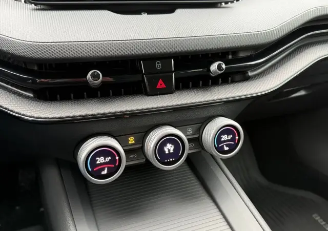 SKODA Superb 1.5 TSI mHEV DSG Essence