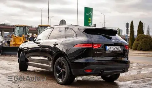 JAGUAR F-Pace 