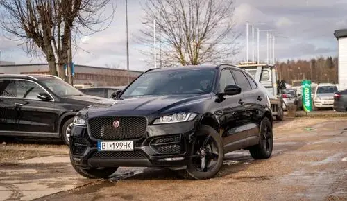 JAGUAR F-Pace 