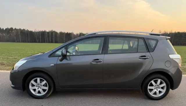 TOYOTA Verso 1.6 5-Sitzer Comfort