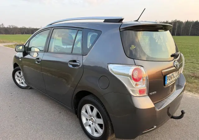 TOYOTA Verso 1.6 5-Sitzer Comfort