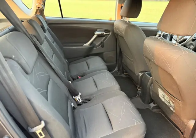 TOYOTA Verso 1.6 5-Sitzer Comfort