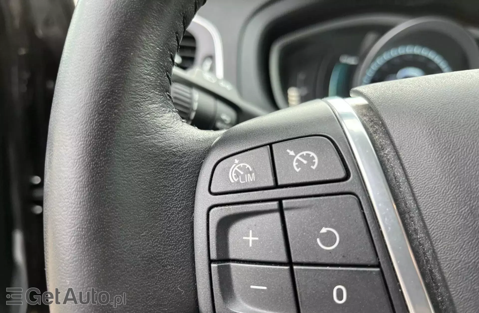 VOLVO V40 2.0 D3 (150 KM) MT