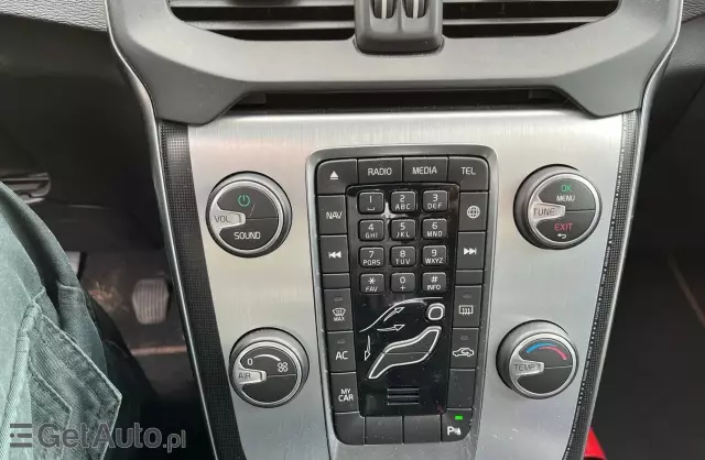 VOLVO V40 2.0 D3 (150 KM) MT