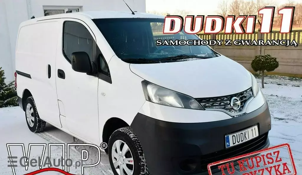 NISSAN NV200 
