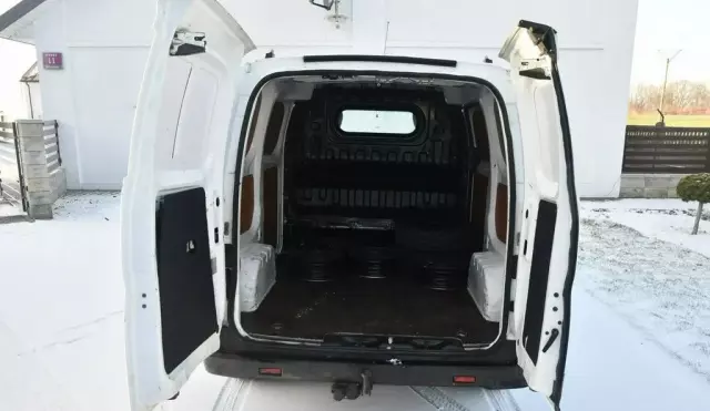 NISSAN NV200 