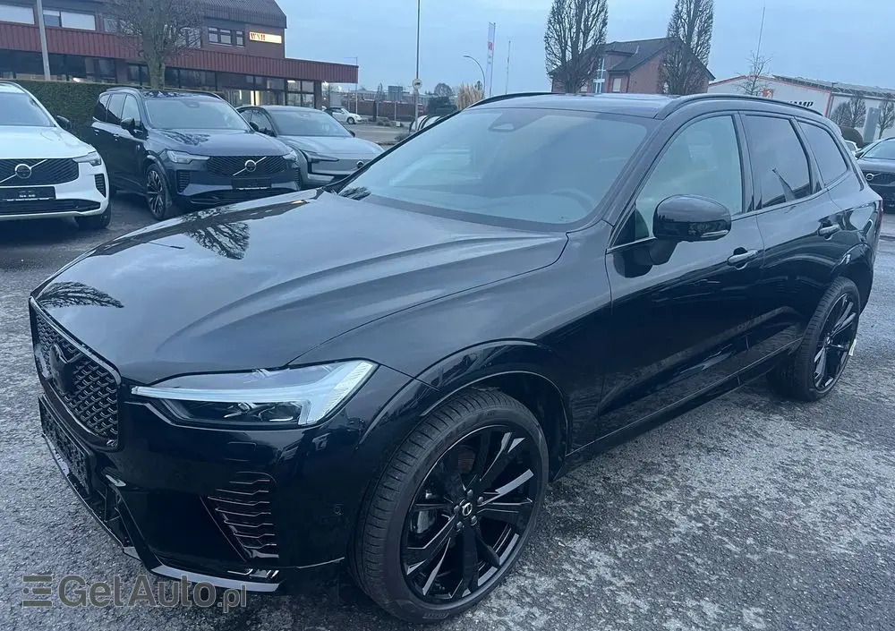 VOLVO XC 60 B5 B AWD Plus Black Edition