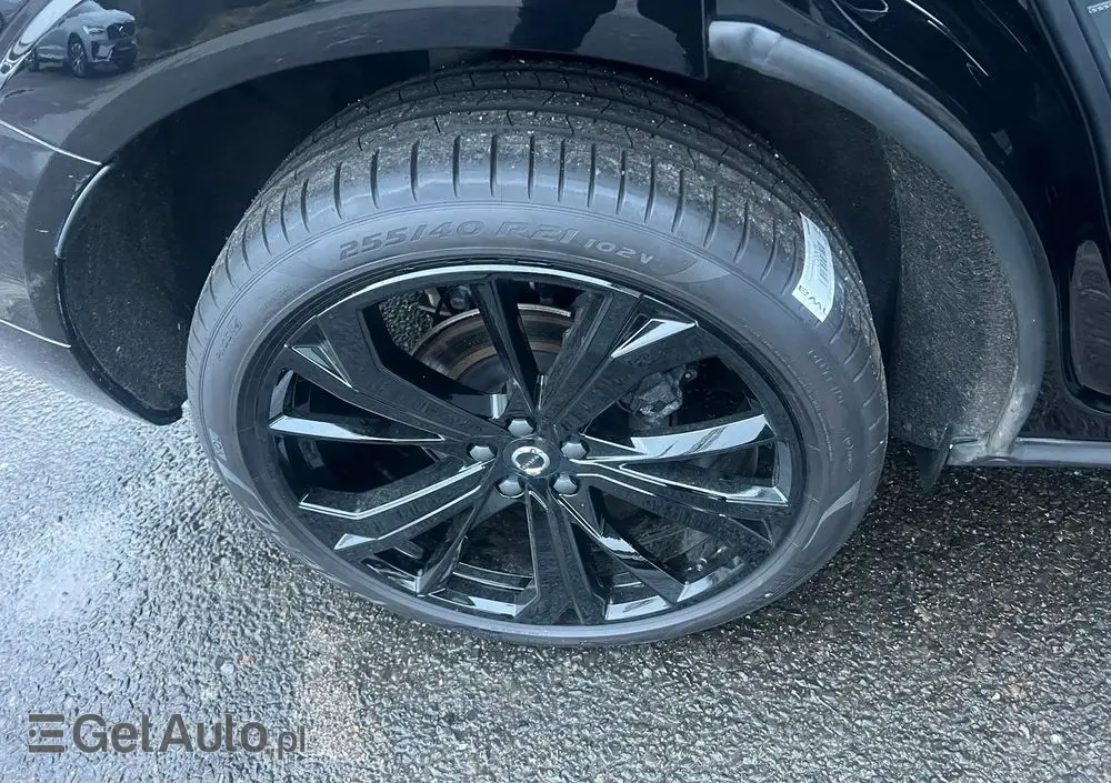 VOLVO XC 60 B5 B AWD Plus Black Edition