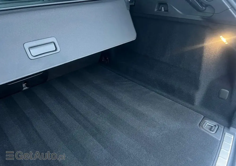 VOLVO XC 60 B5 B AWD Plus Black Edition