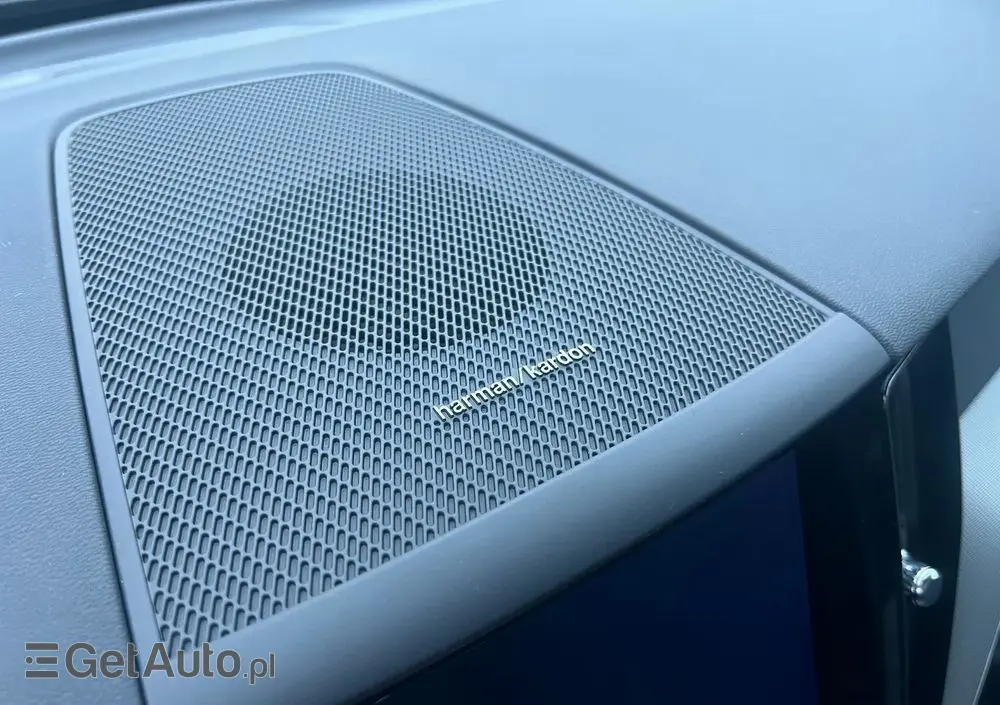 VOLVO XC 60 B5 B AWD Plus Black Edition