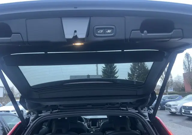 VOLVO XC 60 B5 B AWD Plus Black Edition