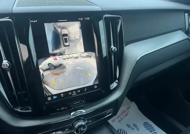 VOLVO XC 60 B5 B AWD Plus Black Edition