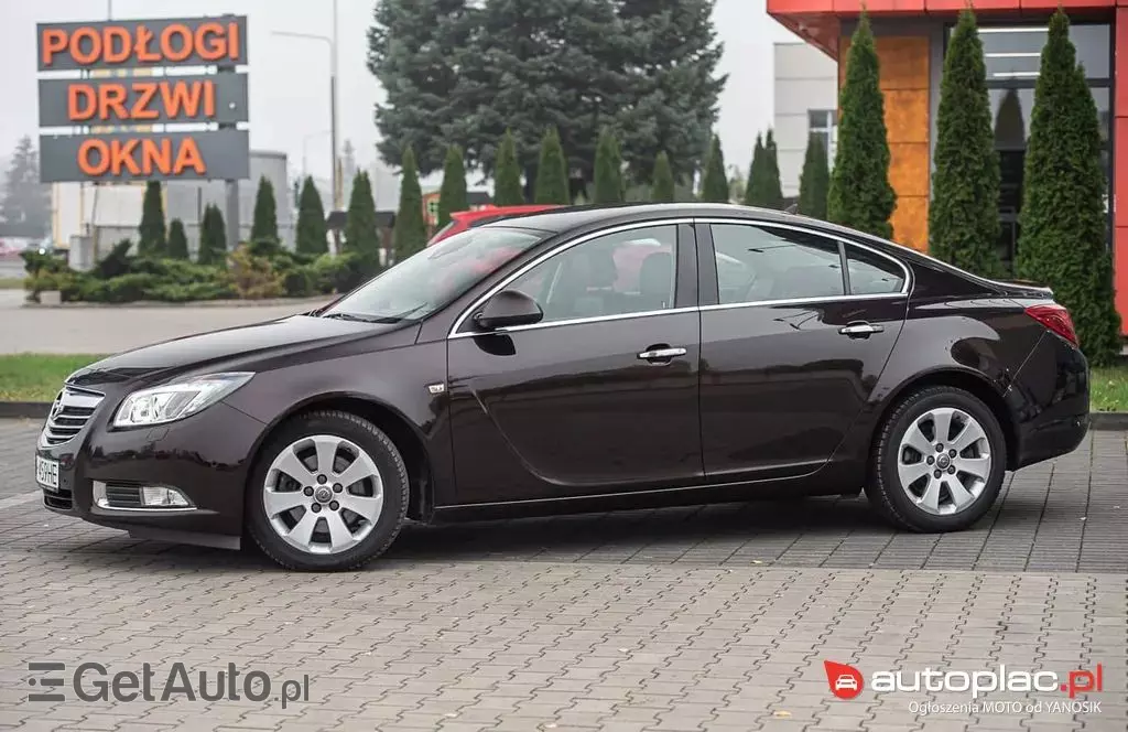 OPEL Insignia 