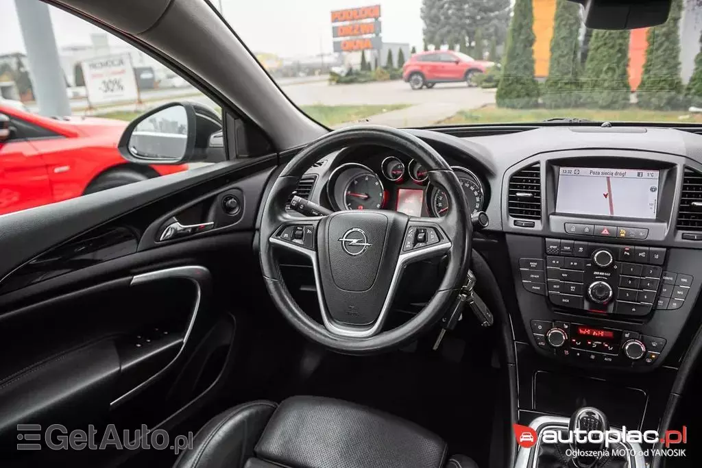 OPEL Insignia 