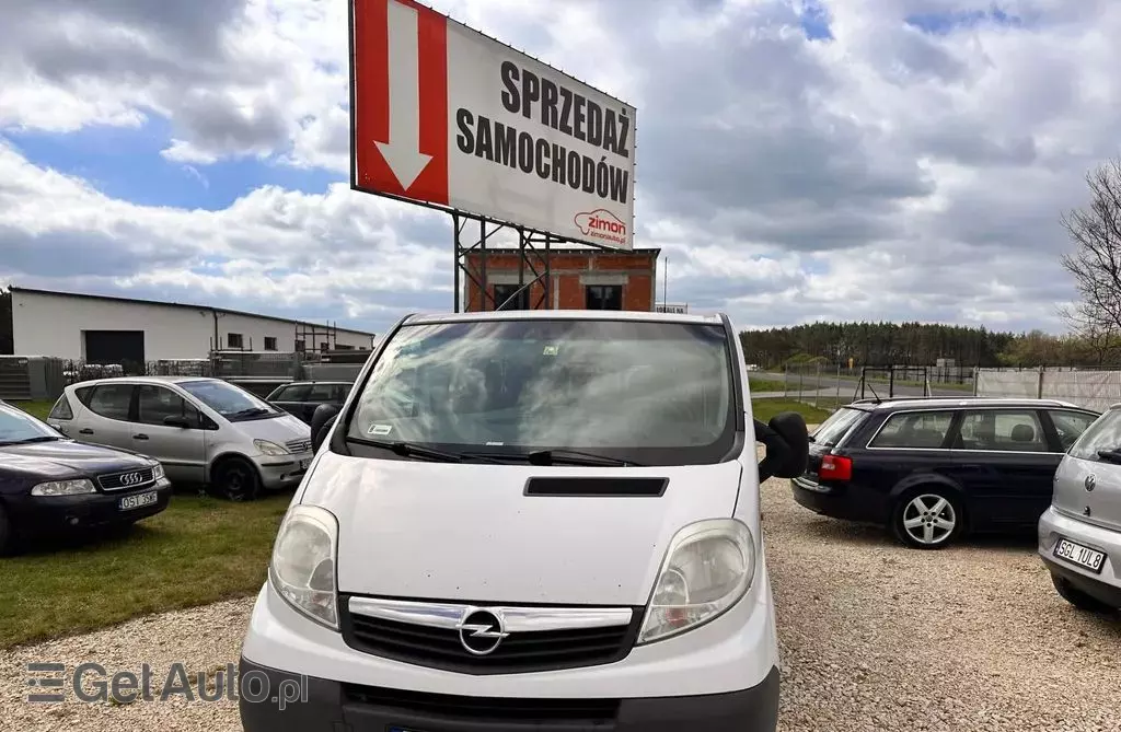 OPEL Vivaro 