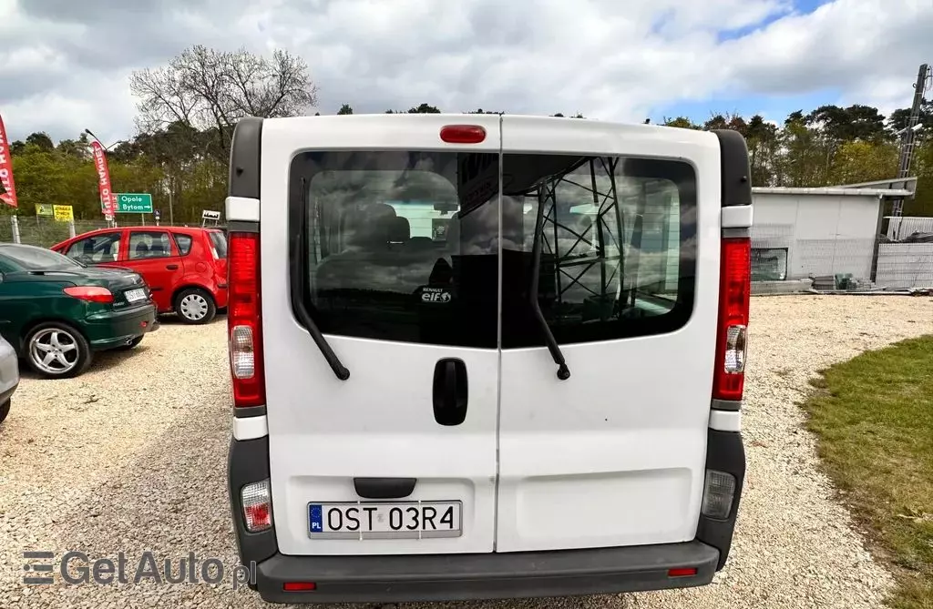 OPEL Vivaro 