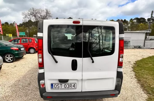 OPEL Vivaro 