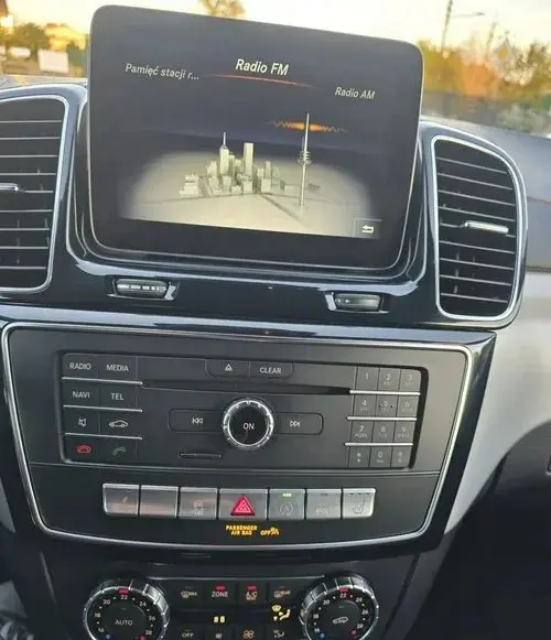 MERCEDES-BENZ GLE 