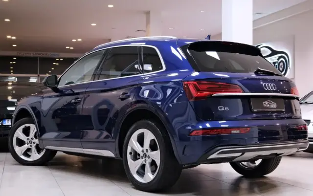 AUDI Q5 2.0 TFSI Quattro Design S tronic