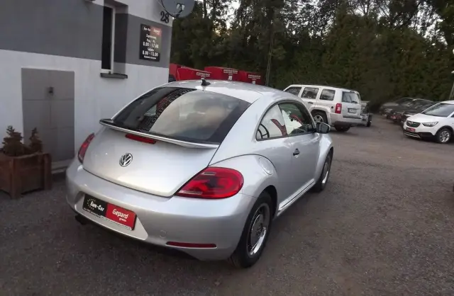 VOLKSWAGEN Beetle 