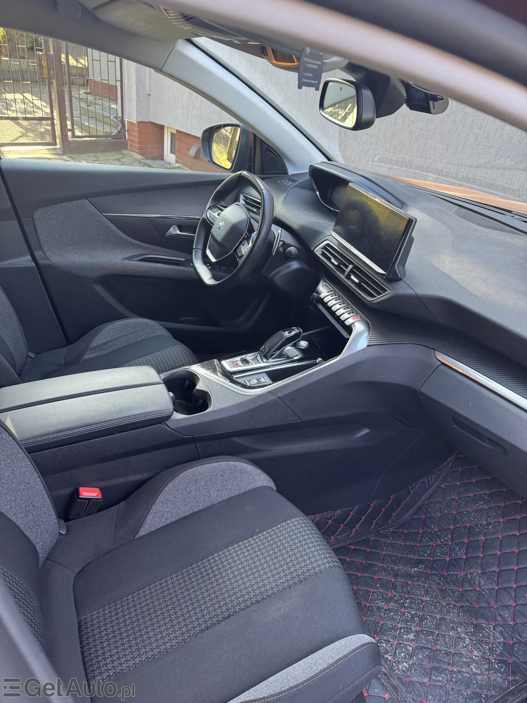 PEUGEOT 5008 Active Pack 130 S&S