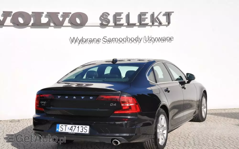 VOLVO S90 D4 Momentum