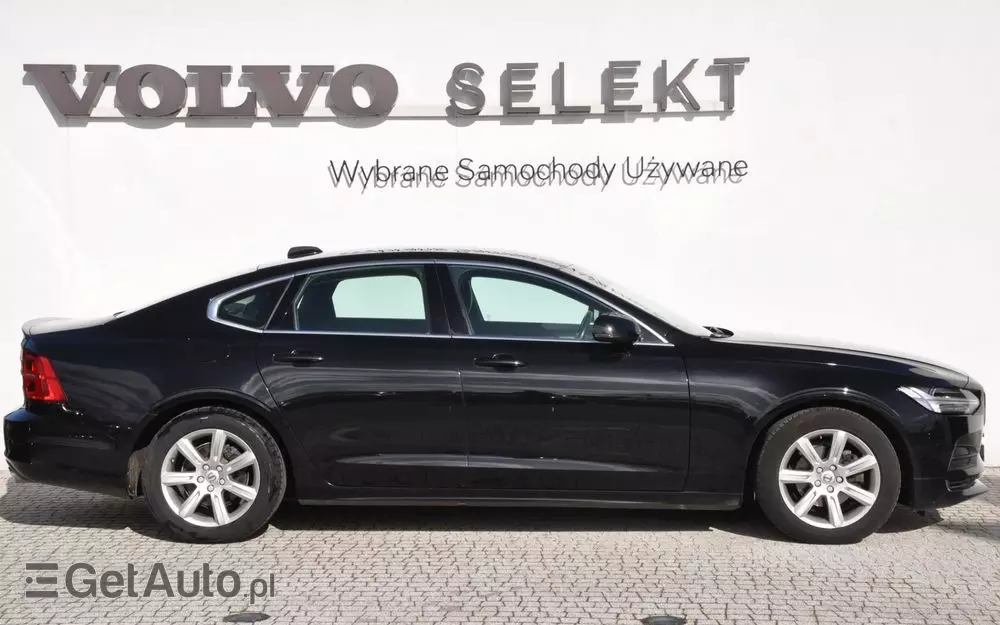 VOLVO S90 D4 Momentum