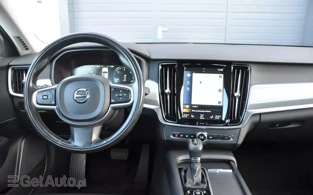 VOLVO S90 D4 Momentum