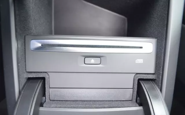 VOLVO S90 D4 Momentum