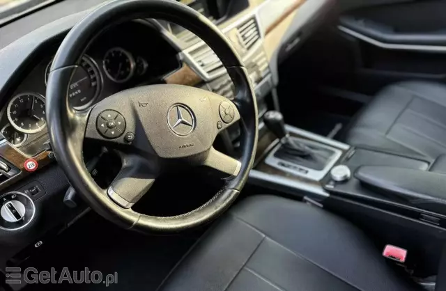 MERCEDES-BENZ Klasa E 