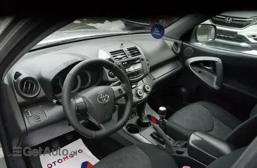 TOYOTA Rav 4 