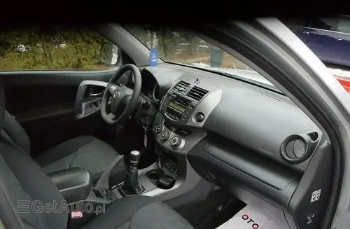 TOYOTA Rav 4 