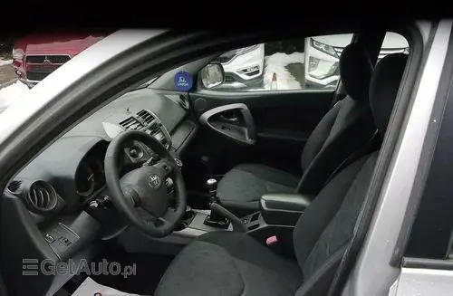 TOYOTA Rav 4 